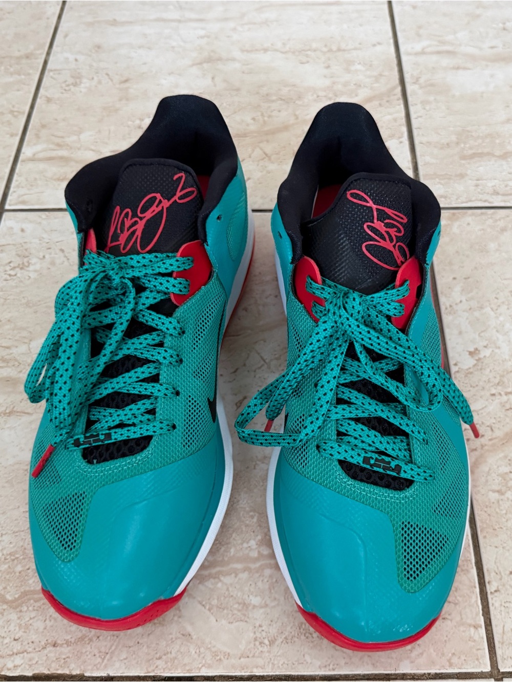 Lebron 9 Low Liverpool Edition